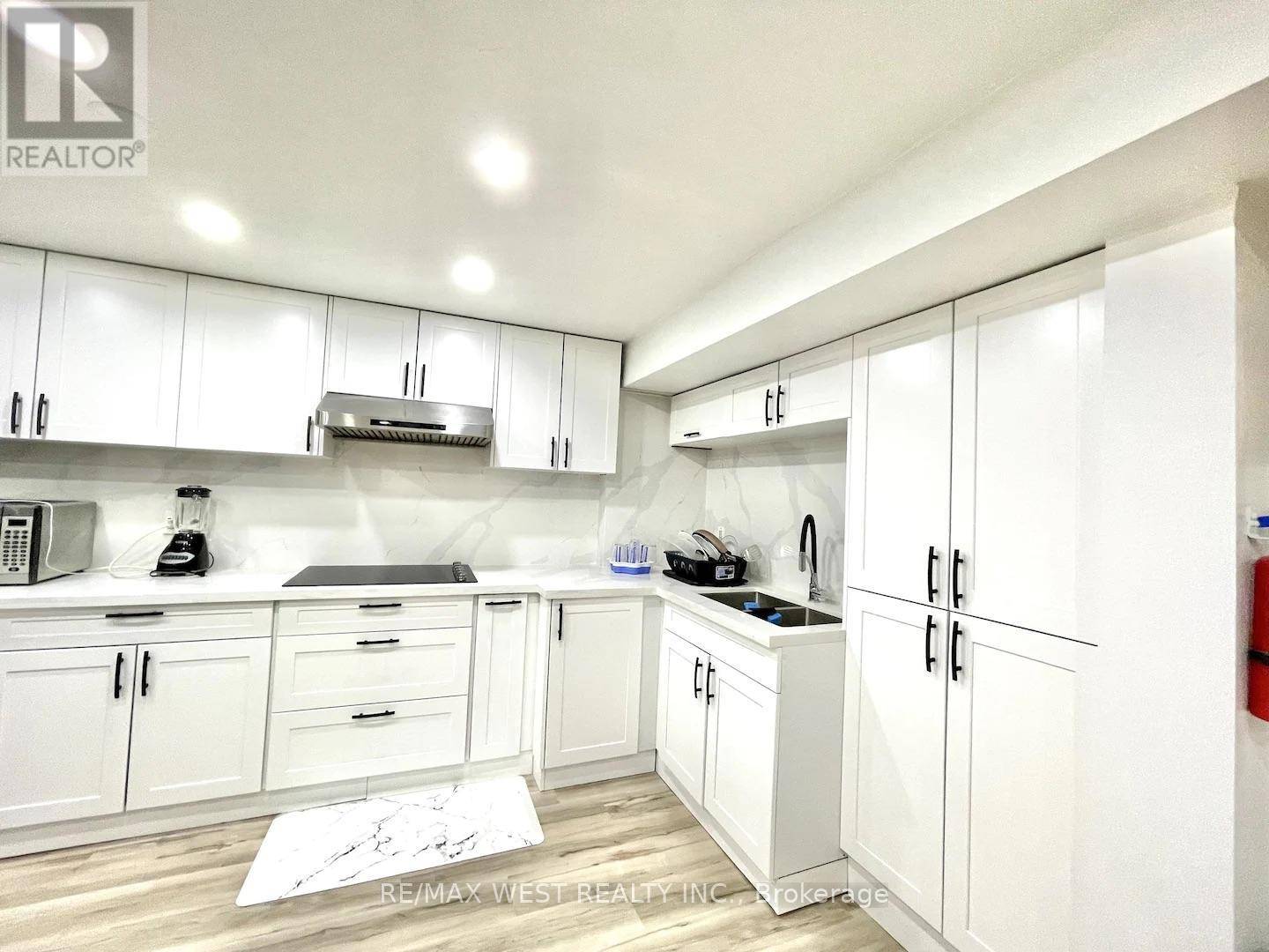 Mississauga (churchill Meadows), ON L5M6V7,5795 Tenth Line West #LOWER