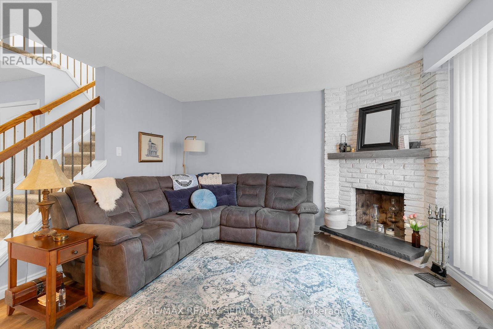 Brampton (heart Lake West), ON L6Z1B9,22 NOTTAWASAGA CRESCENT