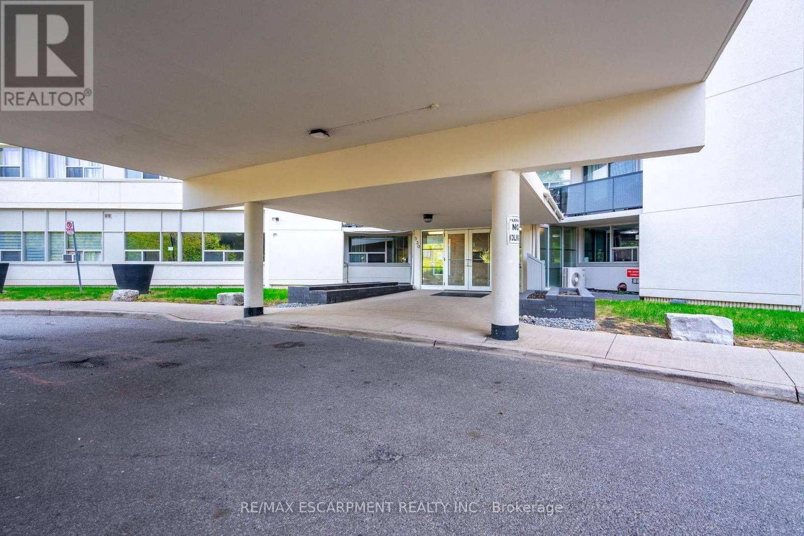 Mississauga (mississauga Valleys), ON L5A3T2,530 Lolita GDNS #1211