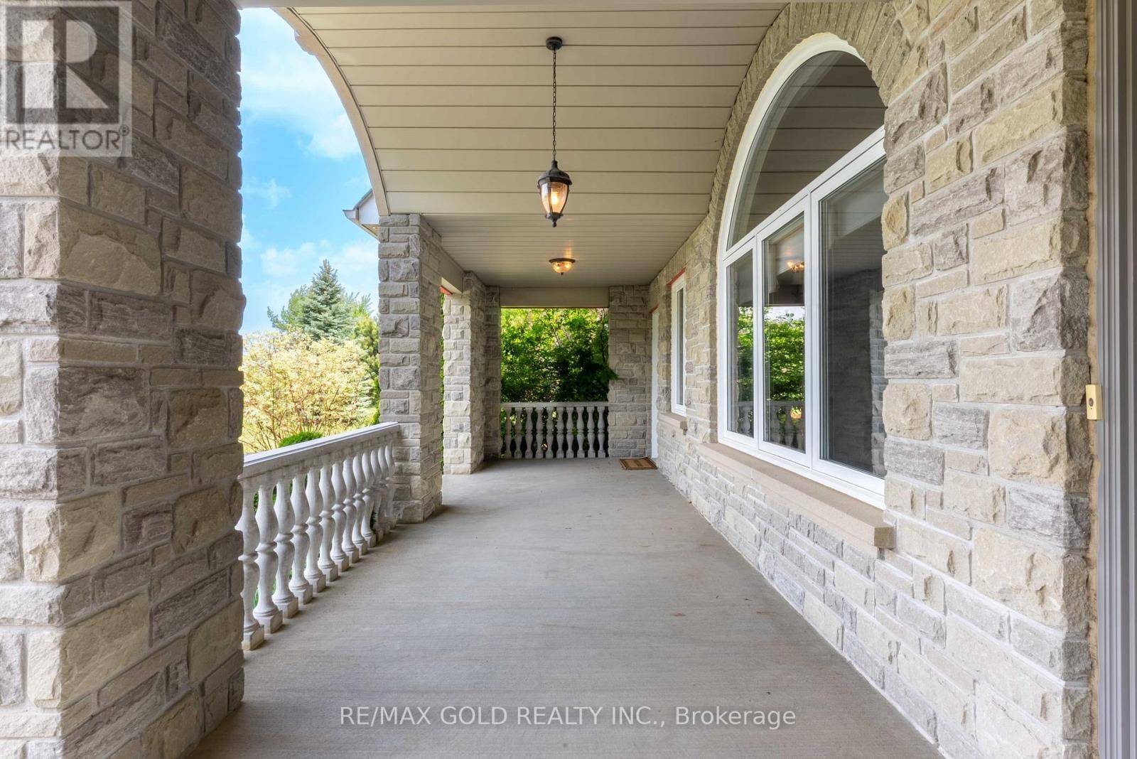 Caledon (palgrave), ON L7E0C2,17 HIGHCREST ROAD