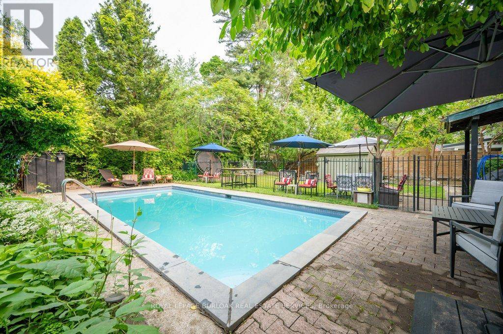 Mississauga (clarkson), ON L5J2A3,1927 TRUSCOTT DRIVE