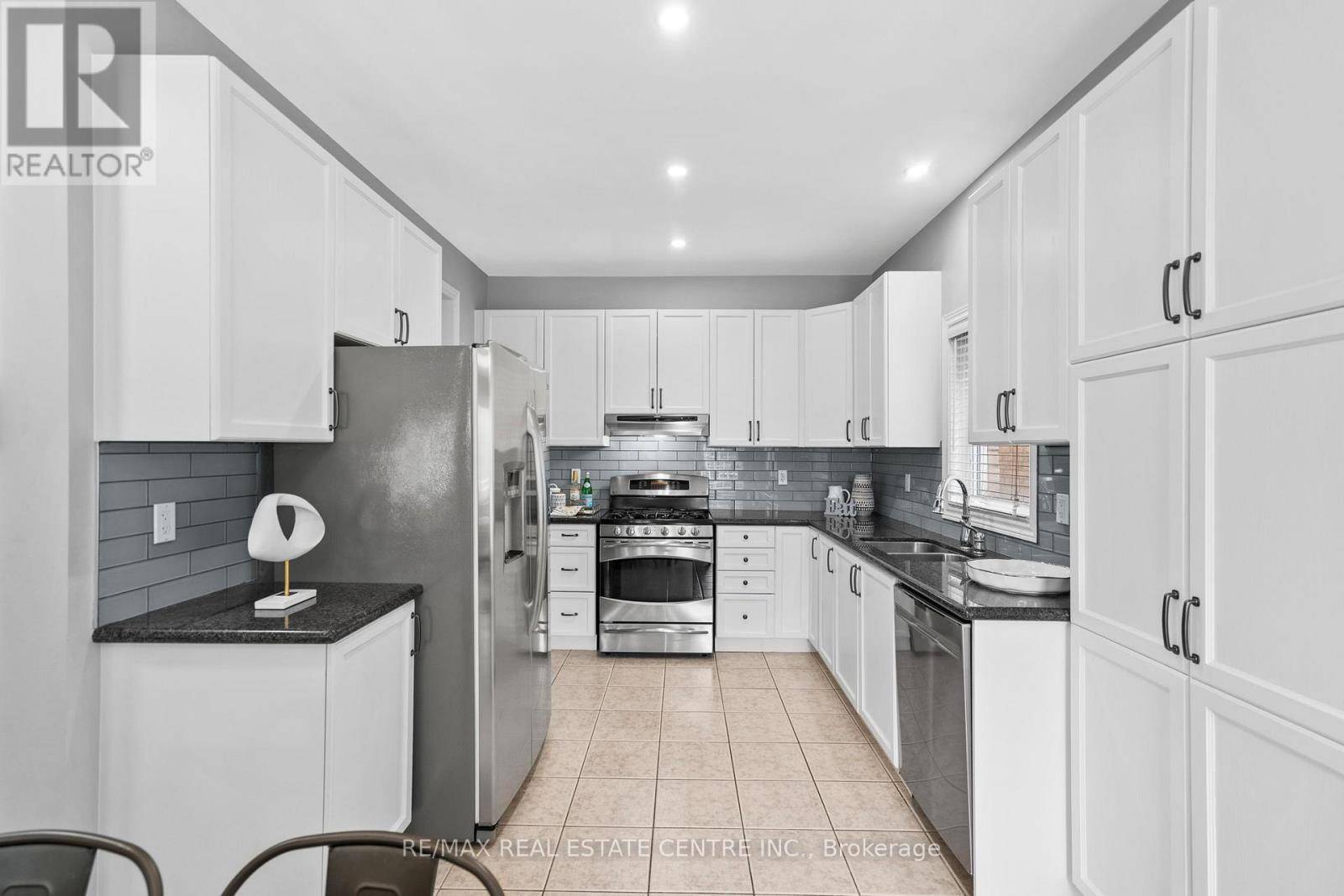 Milton (be Beaty), ON L9T7C9,1464 ROLPH TERRACE