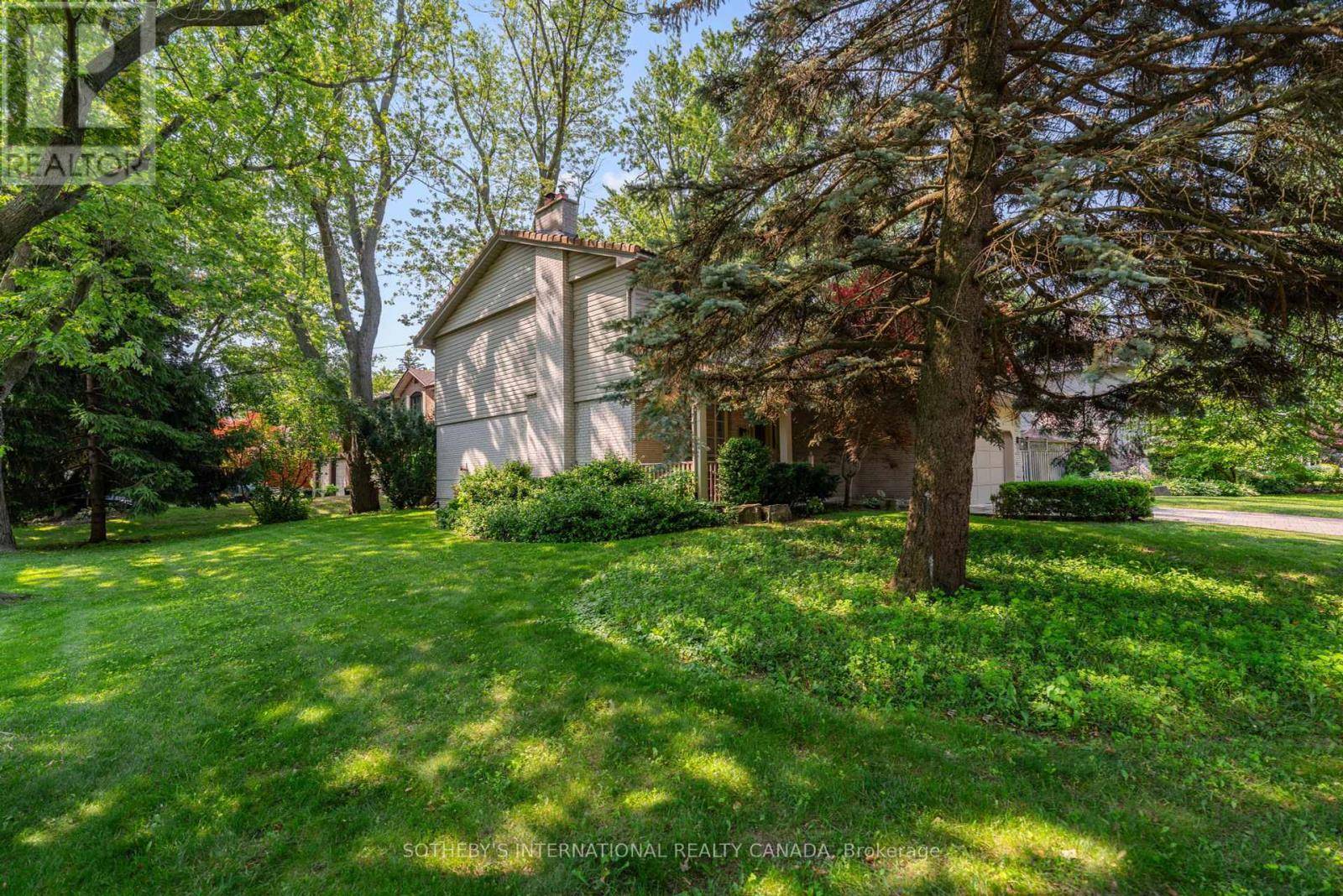 Mississauga (lorne Park), ON L5J3B1,1601 CALUMET PLACE