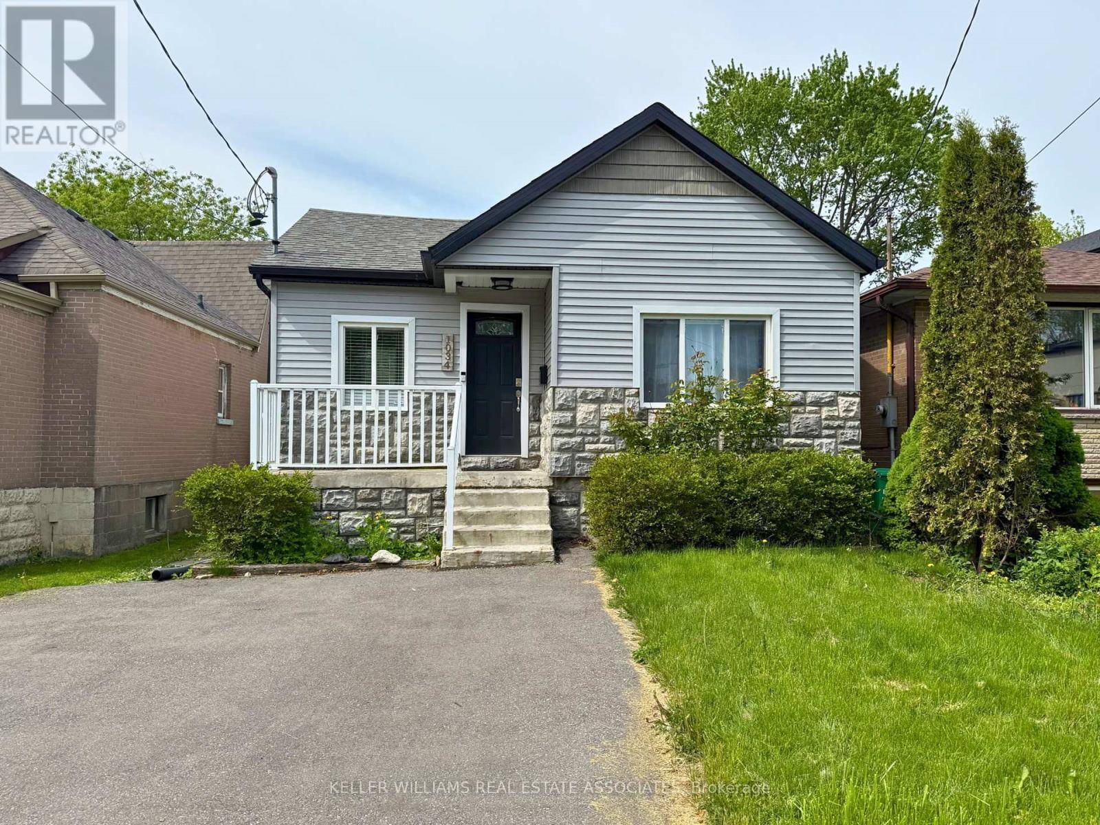 Mississauga (lakeview), ON L5E2C7,1034 MEREDITH AVENUE