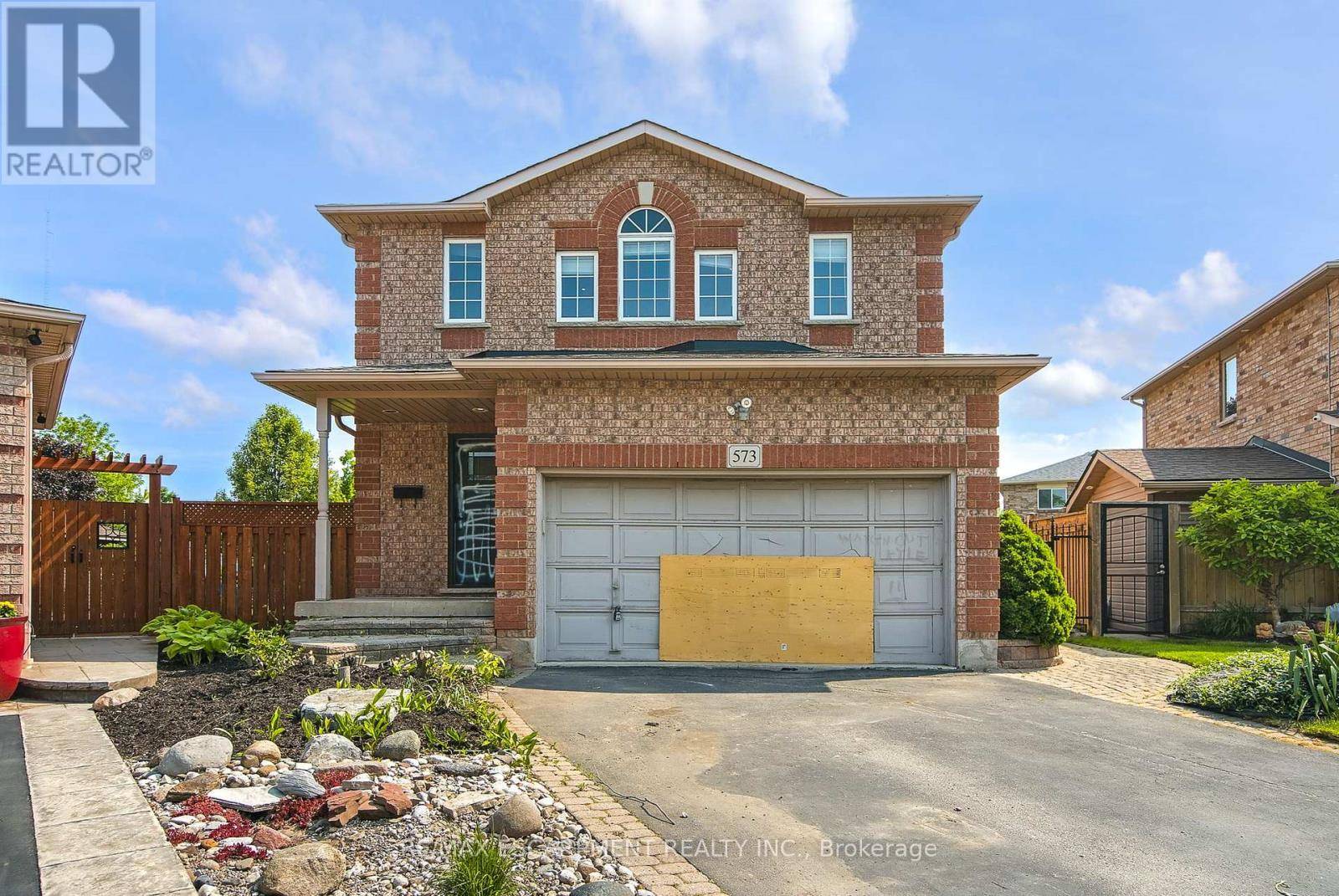 Burlington (lasalle), ON L7T2X5,573 ENFIELD ROAD