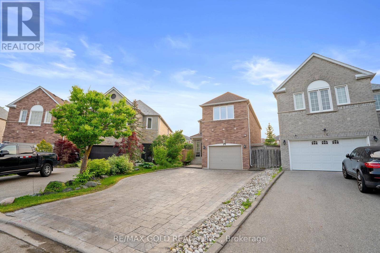 Brampton (sandringham-wellington), ON L6R1T1,14 TWISTED OAK STREET