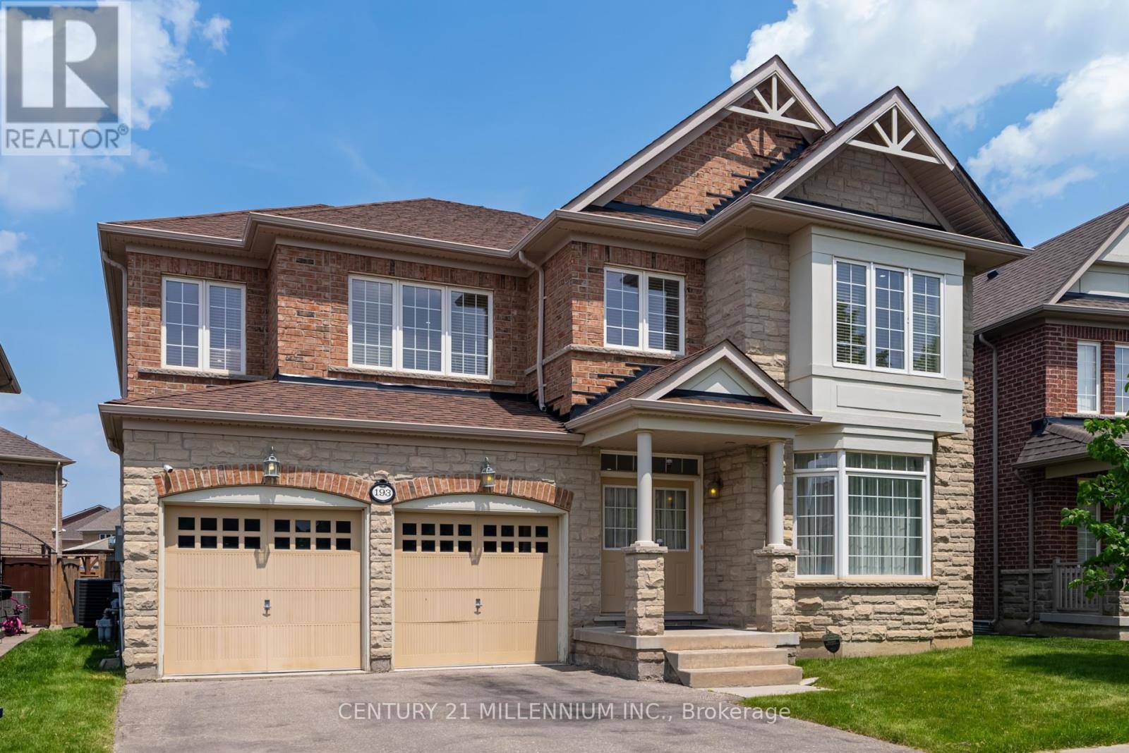 Caledon, ON L7C3N3,193 LEARMONT AVENUE