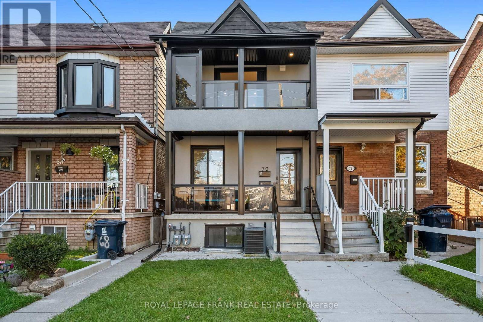 Toronto (weston-pellam Park), ON M6N2V9,70 WILTSHIRE AVENUE W