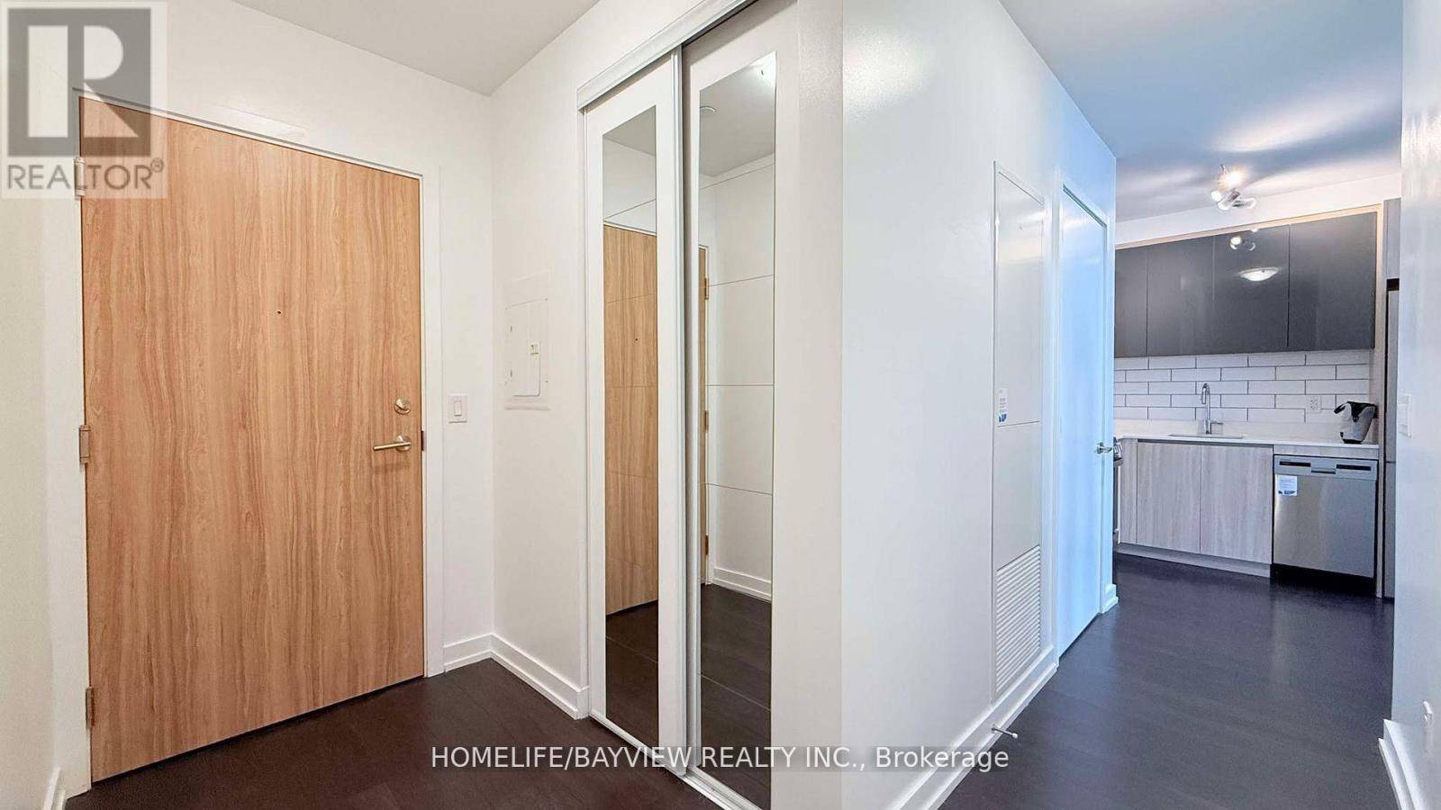 Toronto (downsview-roding-cfb), ON M3M0E1,3100 Keele ST #438