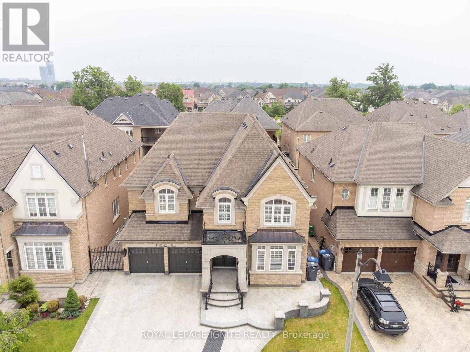 Brampton (bram East), ON L6P3A7,8 SCOTCHMERE CRESCENT