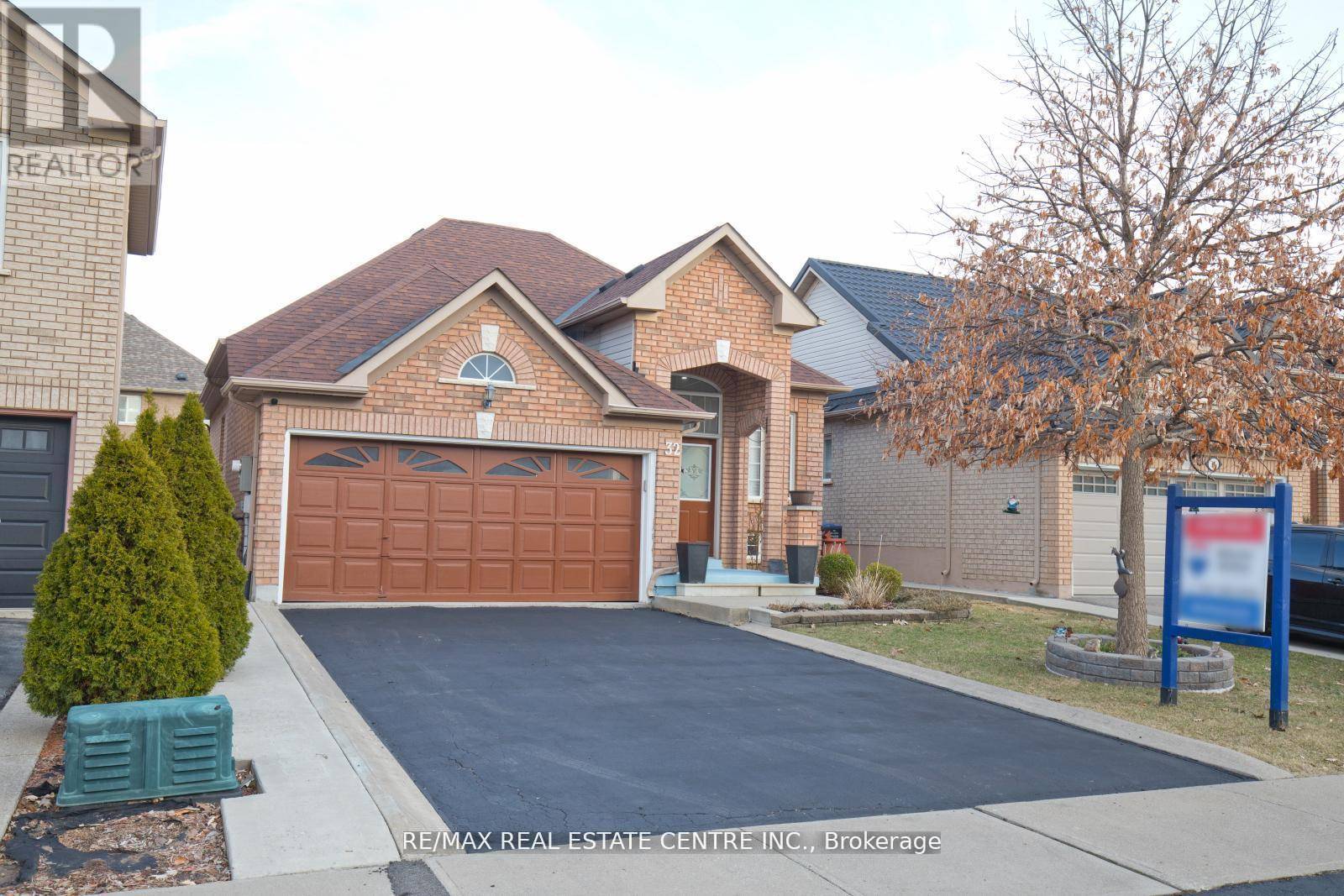 Brampton (snelgrove), ON L7A3J8,32 PAPPAIN CRESCENT