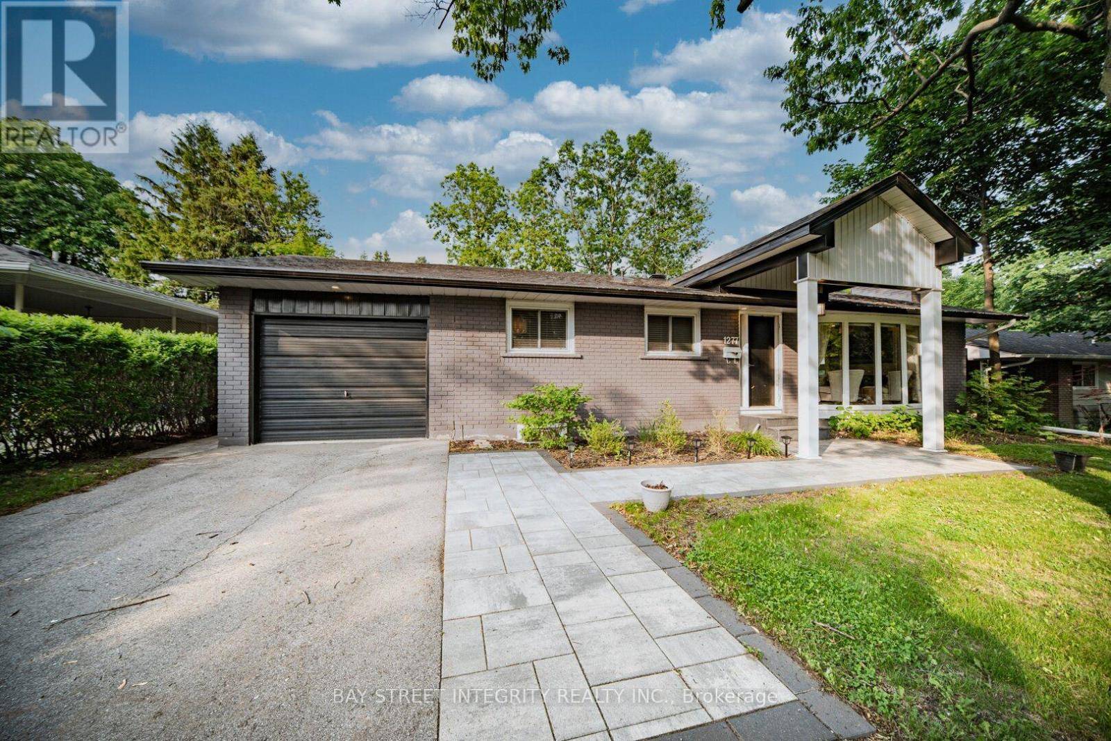 Oakville (fa Falgarwood), ON L6H2H5,1277 GAINSBOROUGH DRIVE