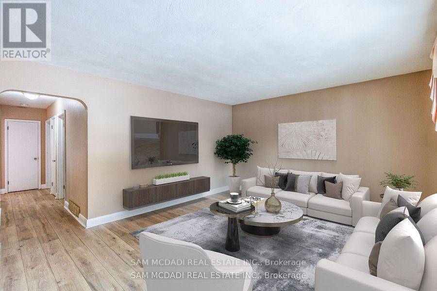 Oakville (co Central), ON L6K1W8,125 INGLEWOOD DRIVE
