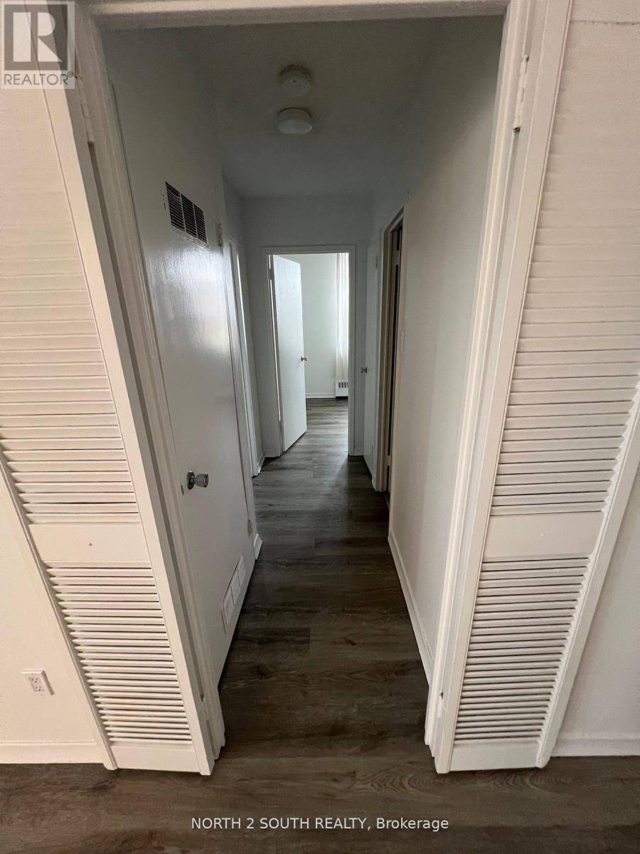 Mississauga (applewood), ON L4Y3A7,3145 Queen Frederica DR #801