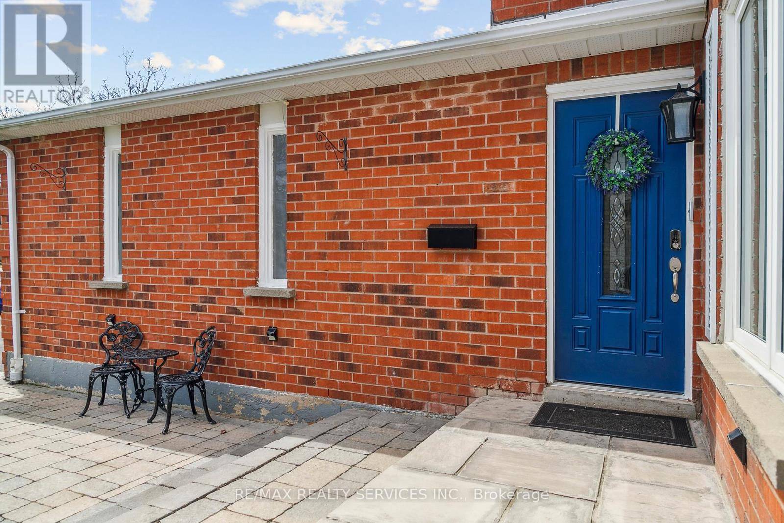 Brampton (northwood Park), ON L6X3Y6,120 FLOWERTOWN AVENUE
