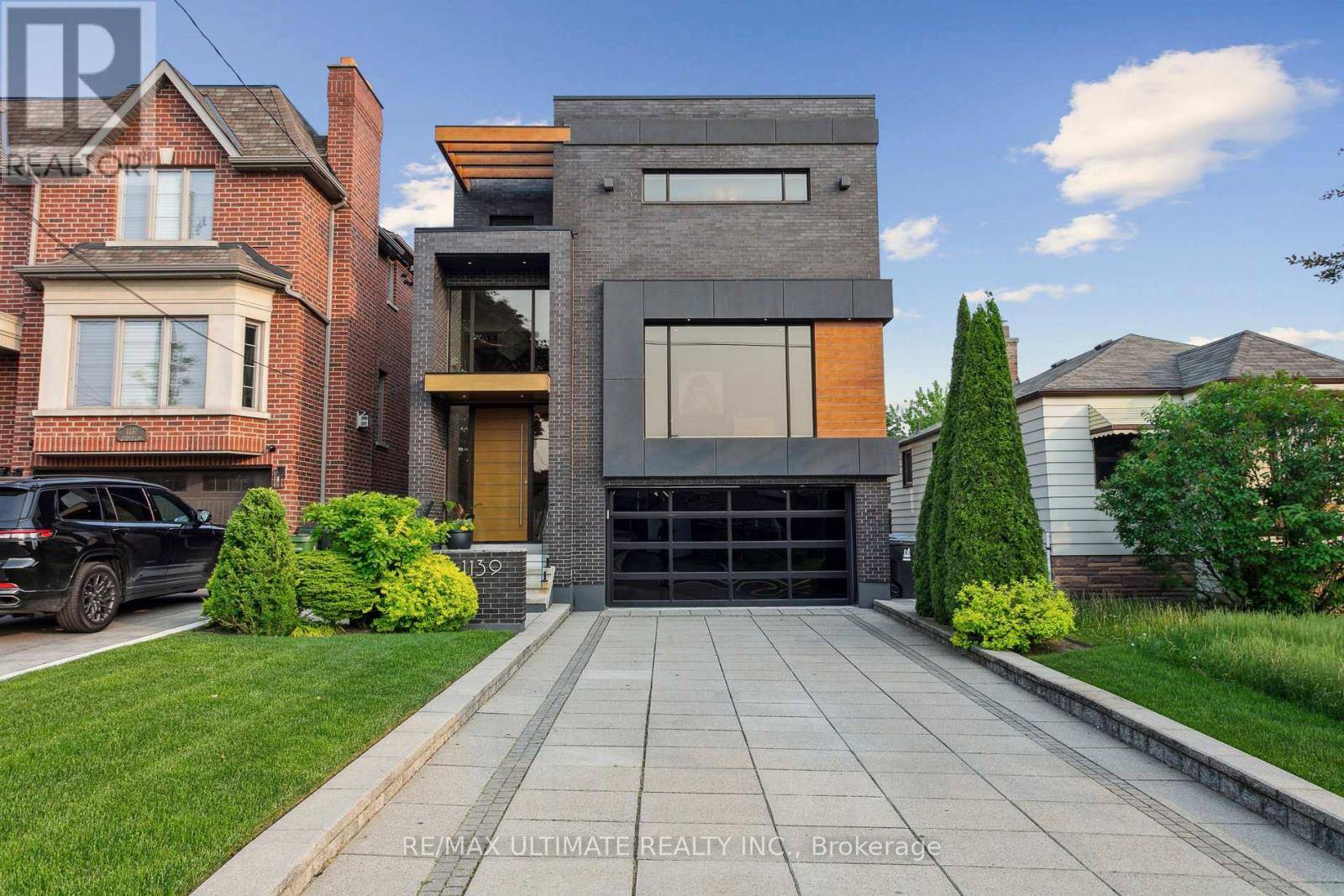 Toronto (yorkdale-glen Park), ON M6B2K5,1139 GLENGROVE AVENUE W