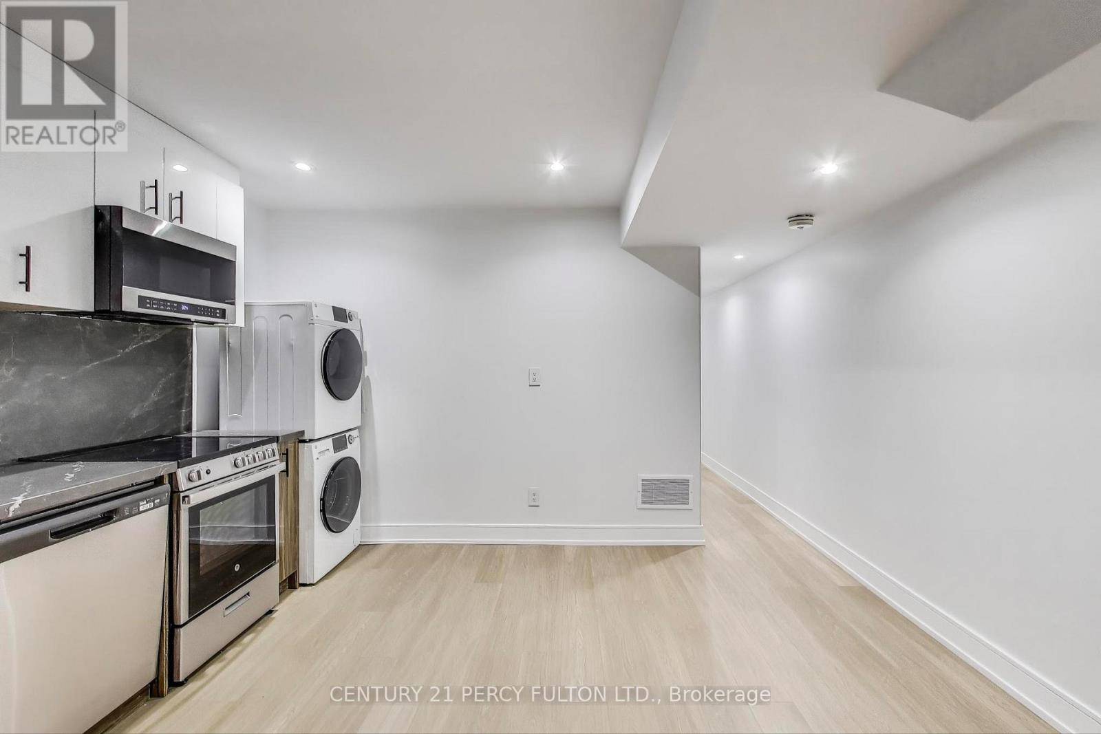Toronto (south Parkdale), ON M6K1A9,18 Springhurst AVE #3