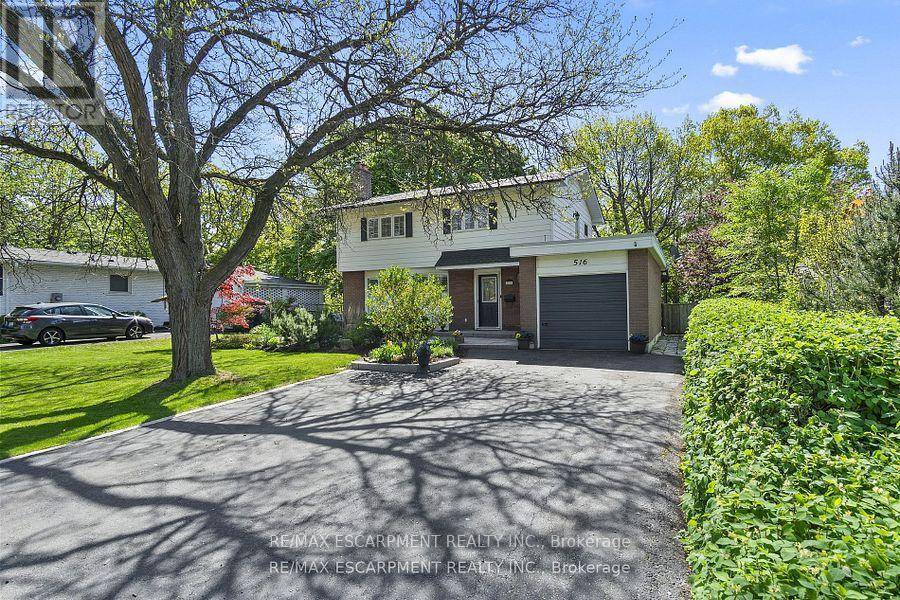 Oakville (fa Falgarwood), ON L6H1N3,516 FALGARWOOD DRIVE