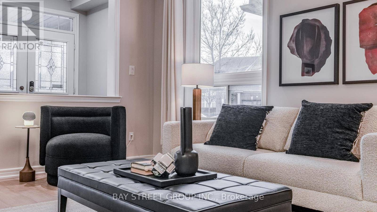 Oakville (wm Westmount), ON L6M5J4,2292 BLUE OAK CIRCLE