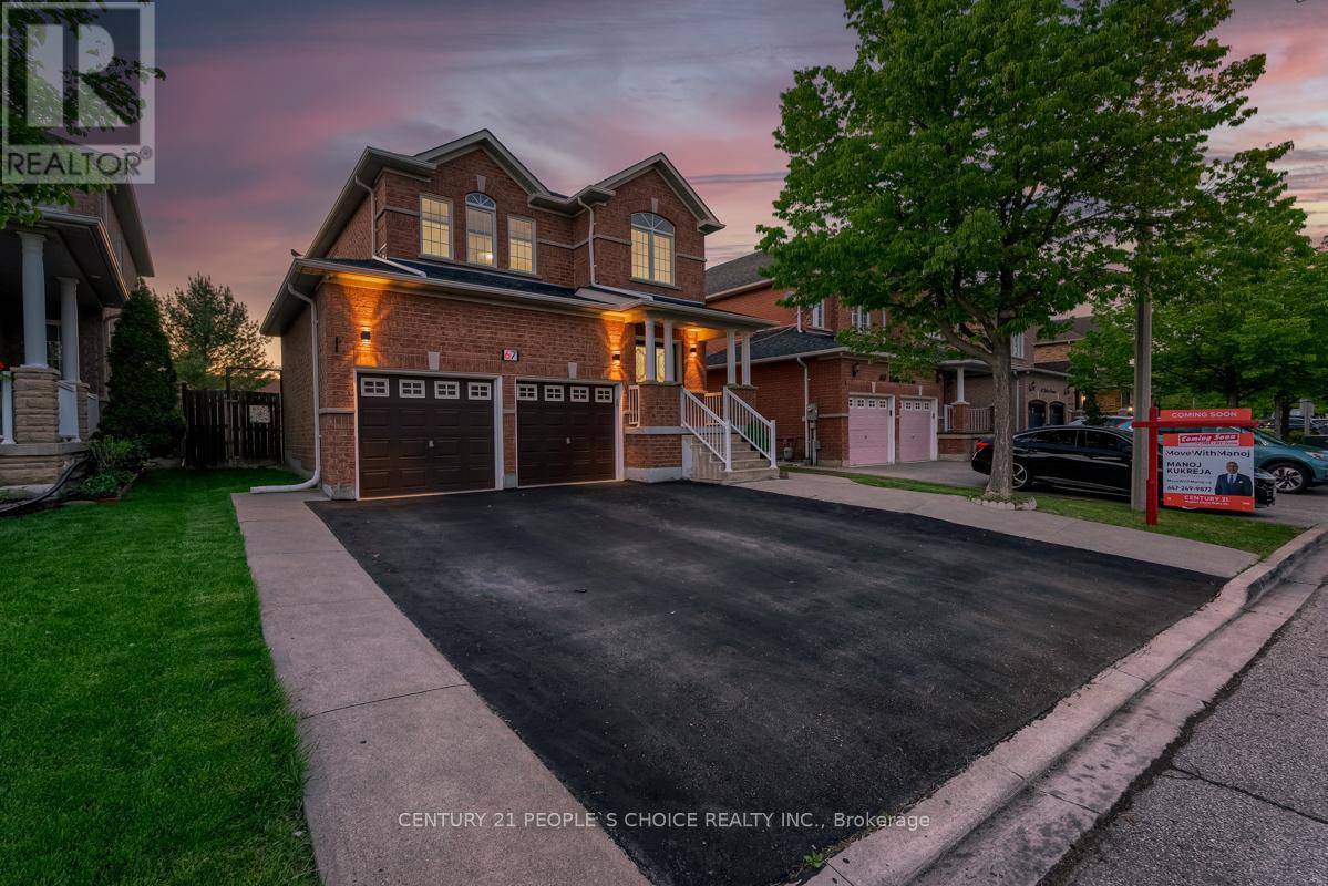 Brampton (bram East), ON L6P1R6,67 GALLUCCI CRESCENT