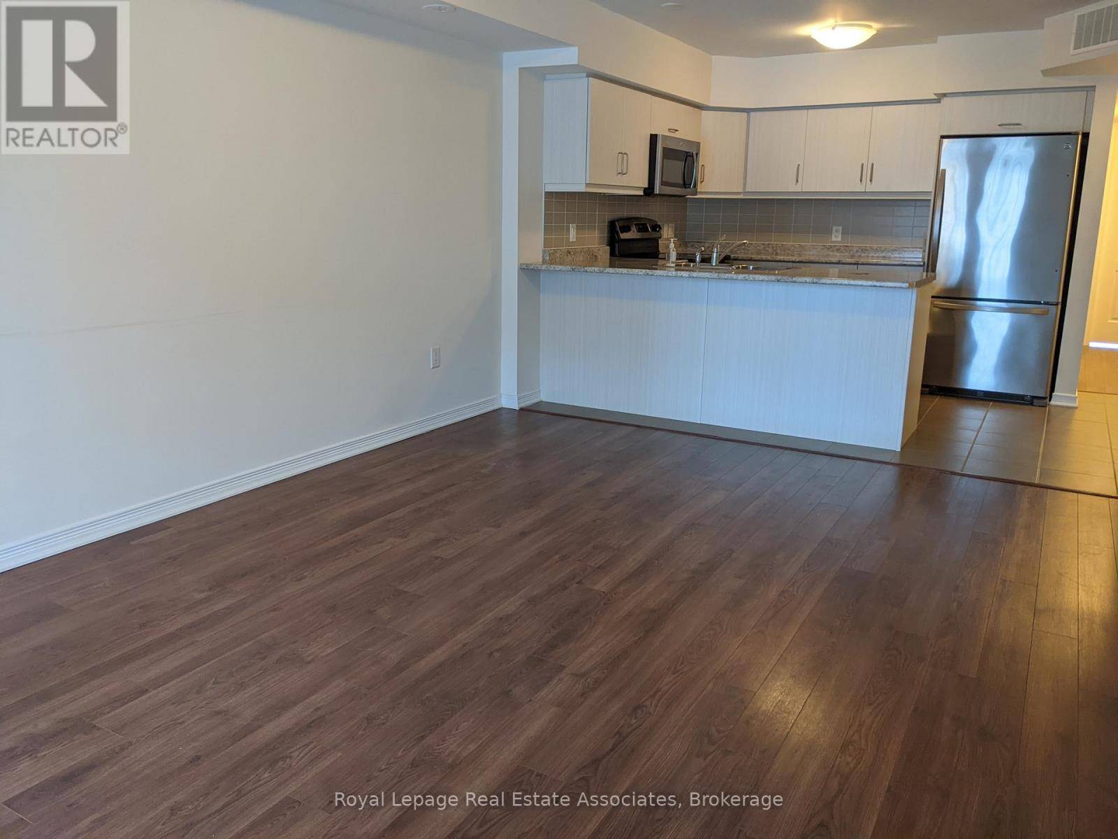 Oakville (wt West Oak Trails), ON L6M0S3,2441 Greenwich DR #51