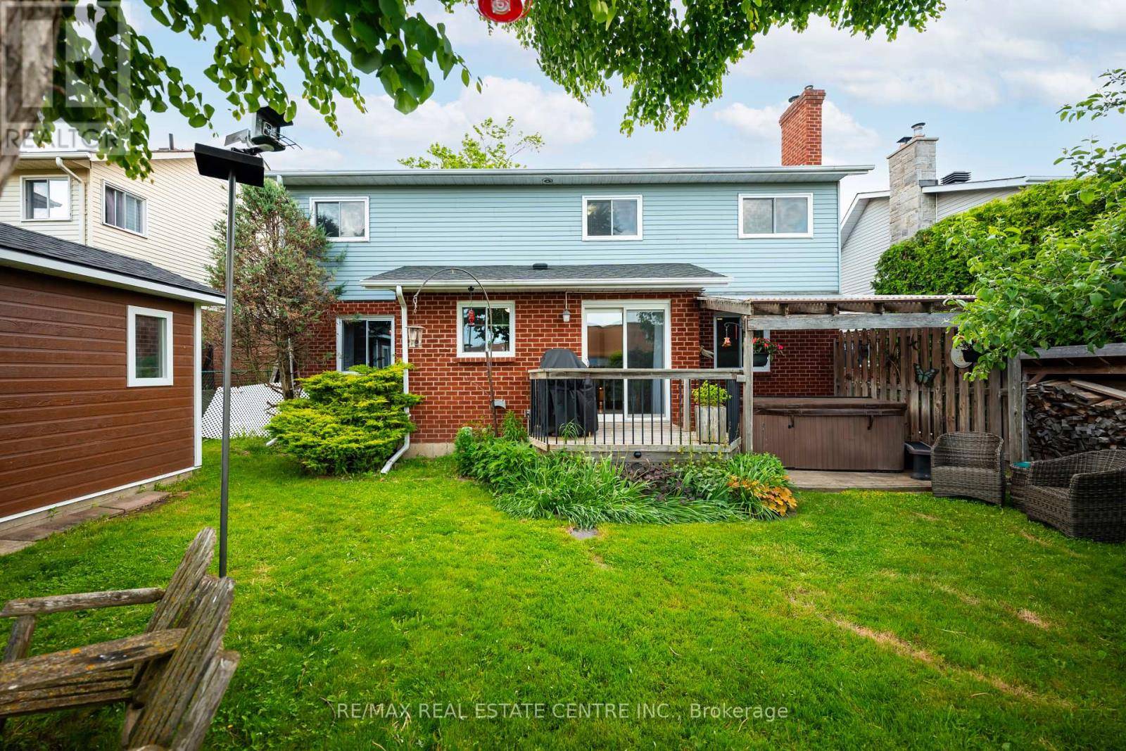 Orangeville, ON L9W4E2,8 PASSMORE AVENUE
