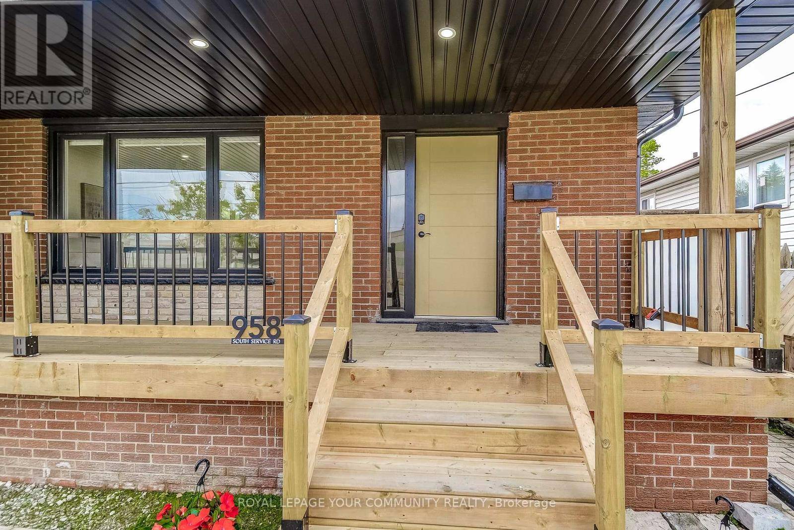 Mississauga (lakeview), ON L5E1V1,958 SOUTH SERVICE ROAD