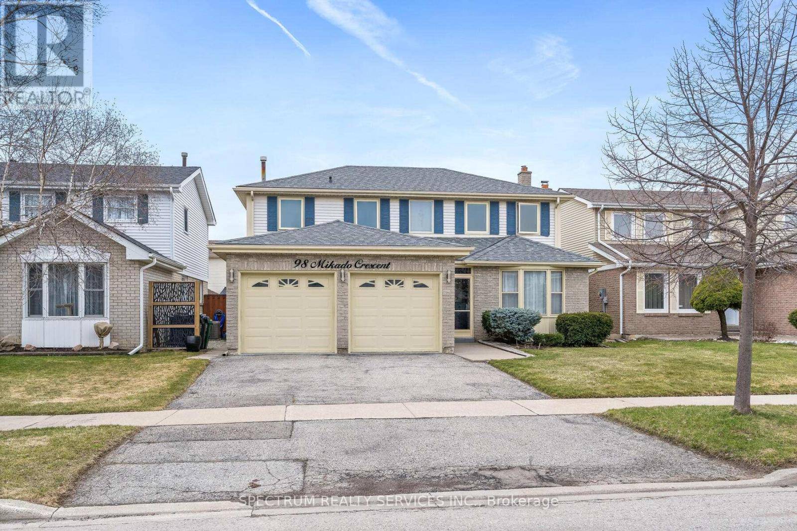 Brampton (central Park), ON L6S3R7,98 MIKADO CRESCENT