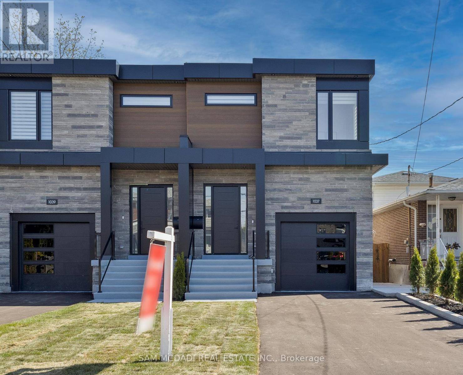 Mississauga (lakeview), ON L5G4J3,1037 CAVEN STREET