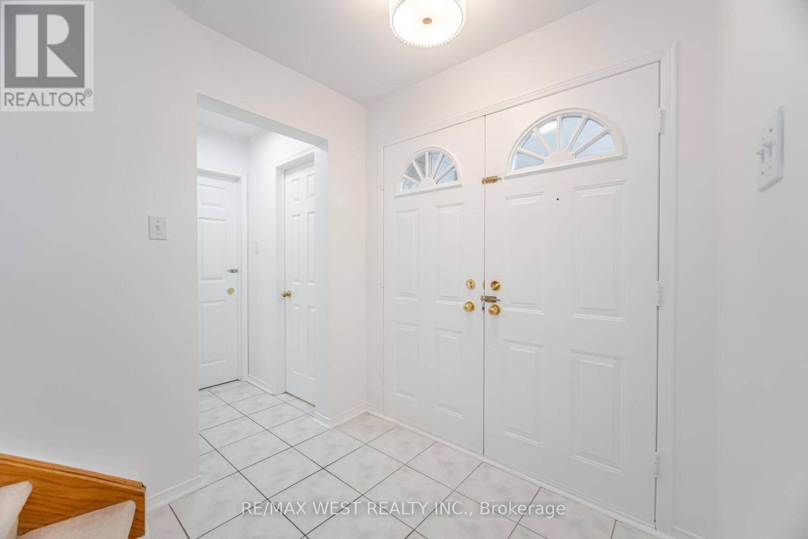 Halton Hills (georgetown), ON L7G5N2,37 KILLALOE CRESCENT