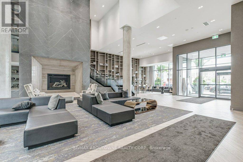 Oakville (wm Westmount), ON L6M5P6,2450 Old Bronte RD #449