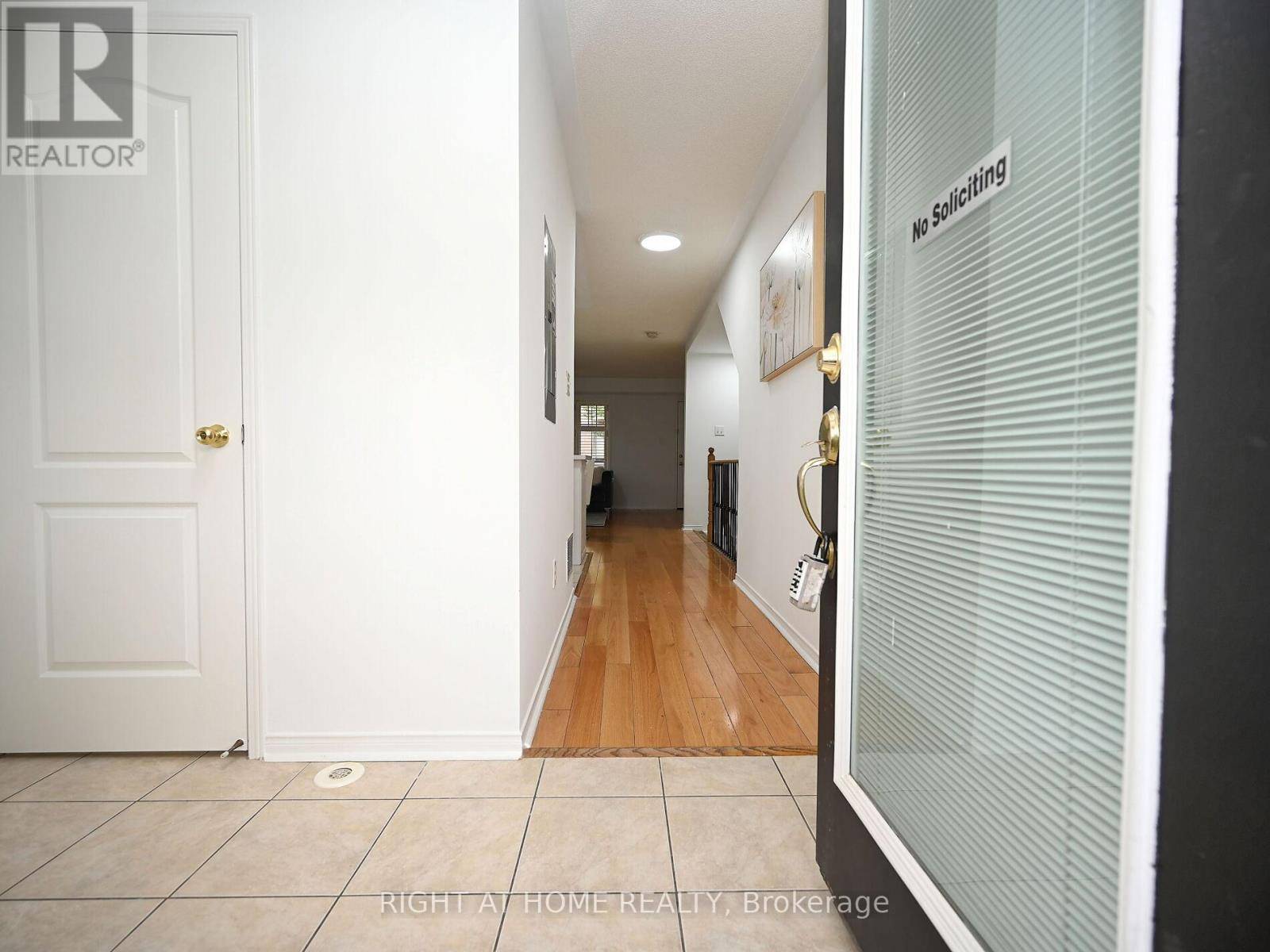 Mississauga (churchill Meadows), ON L5M0P7,3250 Bentley DR #25