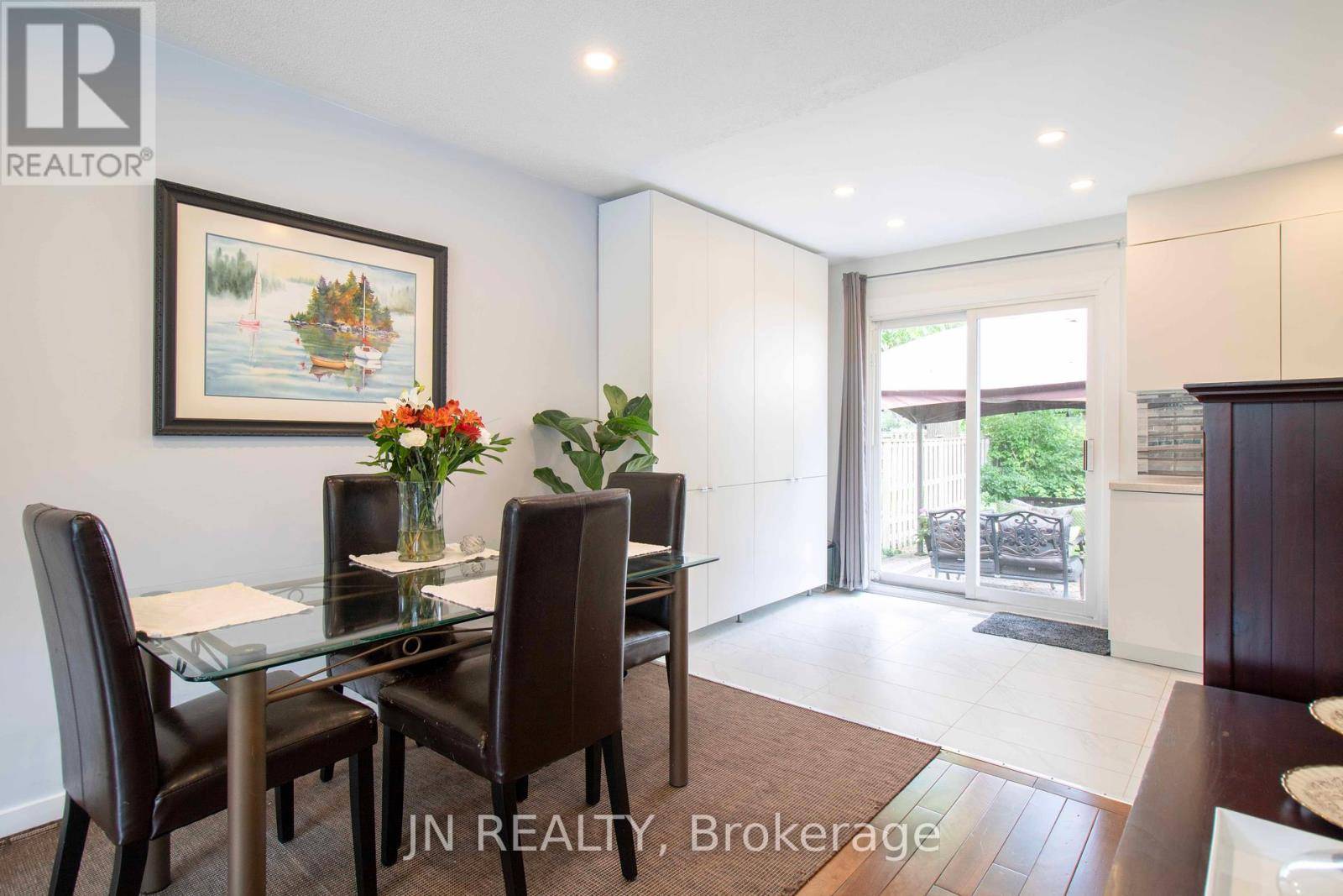 Brampton (downtown Brampton), ON L6Y1E2,36 HAROLD STREET