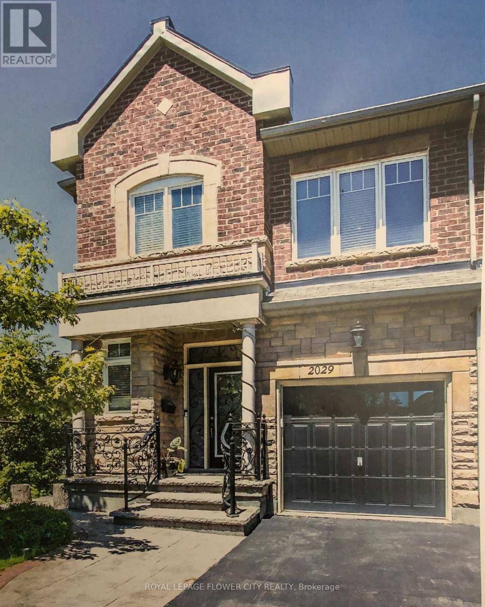 Mississauga (clarkson), ON L5J1H3,2029 LUSHES AVENUE