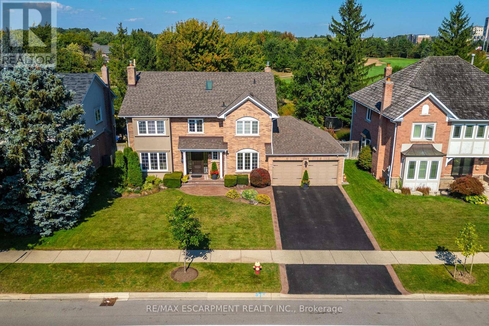 Burlington (rose), ON L7M3Z2,2049 COUNTRY CLUB DRIVE