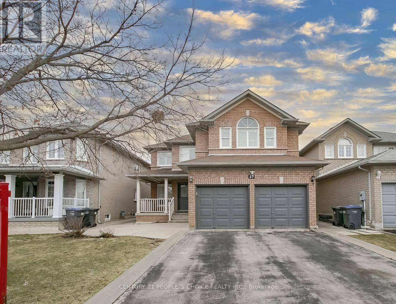 Brampton (sandringham-wellington), ON L6R1M3,37 Deerglen DR #Main