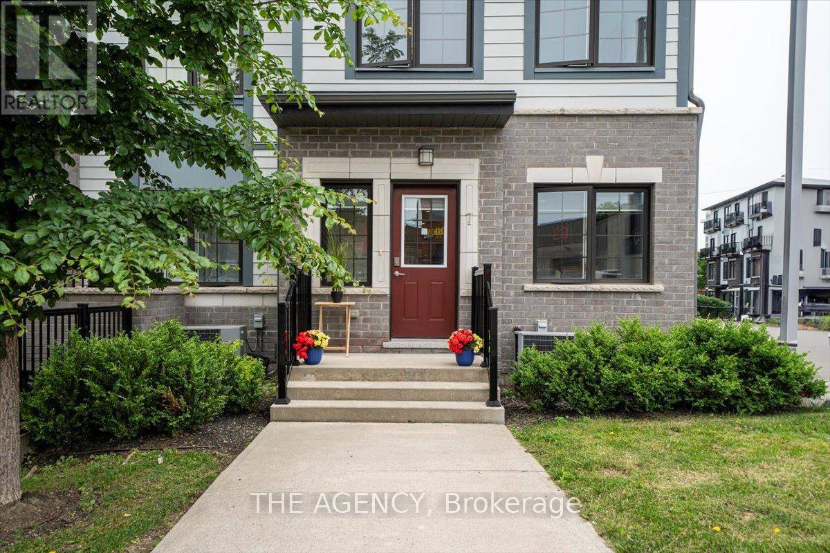 Toronto (keelesdale-eglinton West), ON M6M0B5,7 FORBES AVENUE