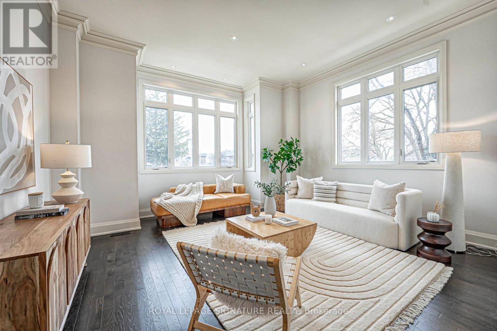 Toronto (long Branch), ON M8W1S4,28 ELDER AVENUE