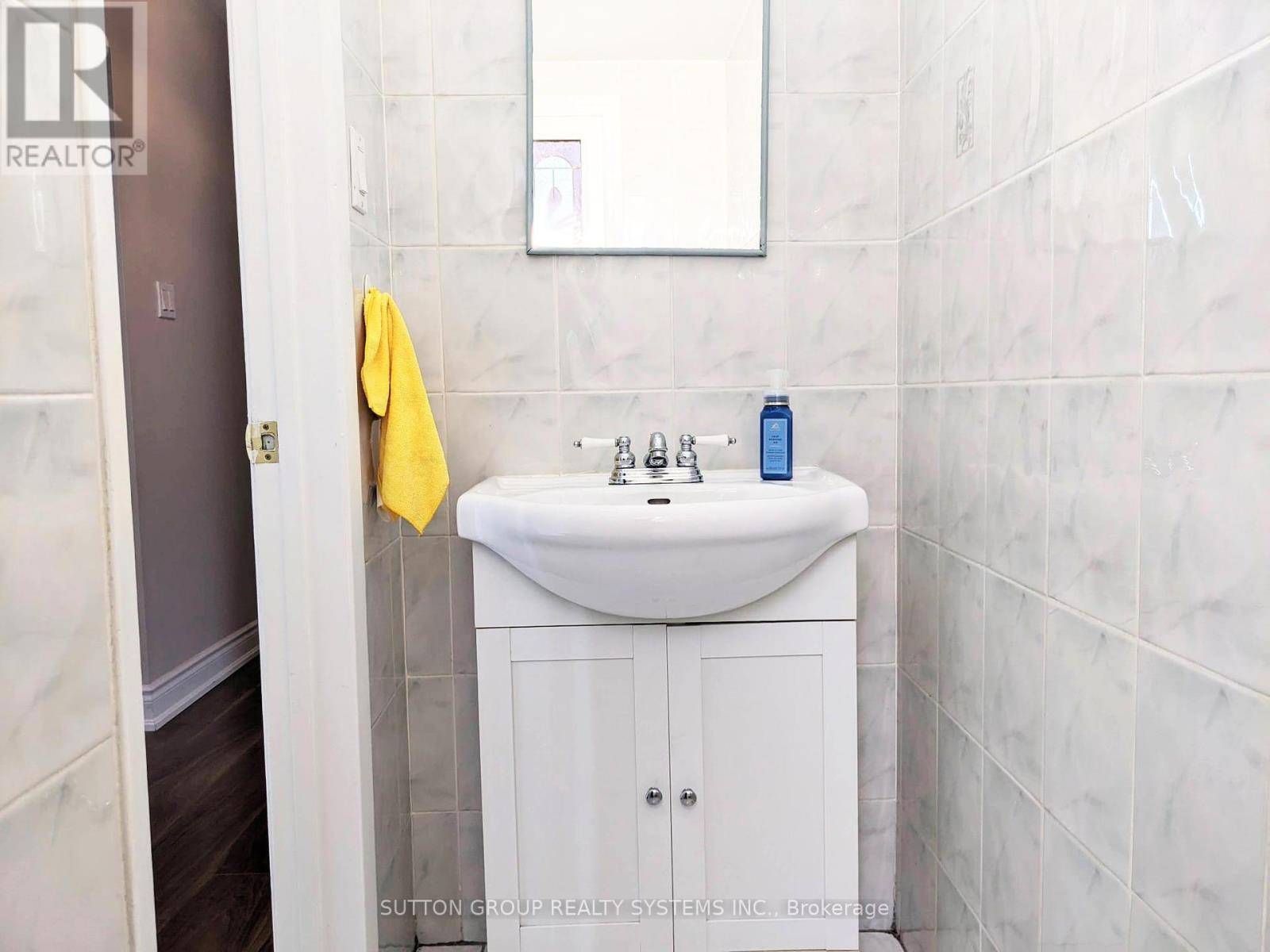 Brampton (southgate), ON L6T3A7,33 EARLSDALE CRESCENT
