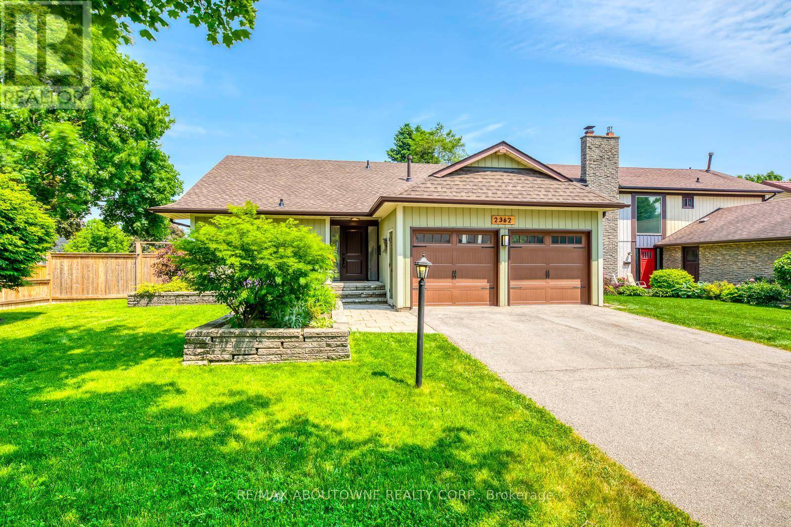 Burlington (brant Hills), ON L7P3B3,2362 SINCLAIR CIRCLE