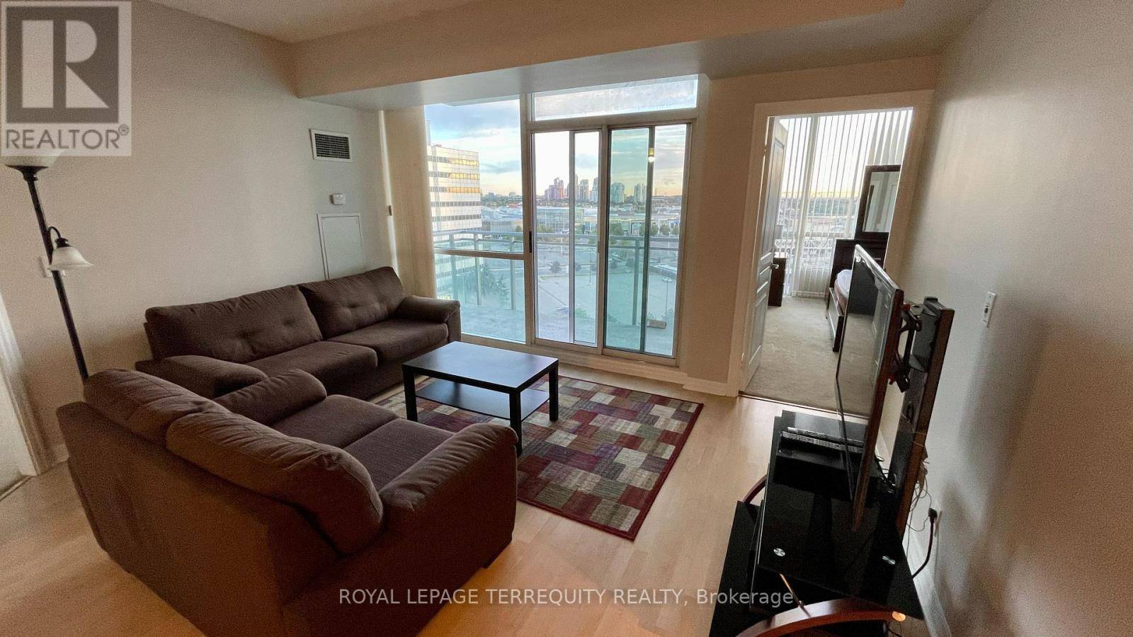 Mississauga (city Centre), ON L5B4N4,220 Burnhamthorpe RD West #1003
