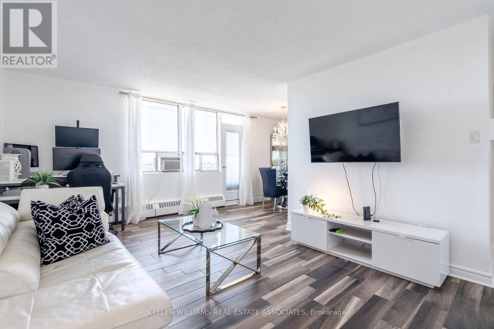Mississauga (applewood), ON L4Y3A7,3145 Queen Frederica DR #802