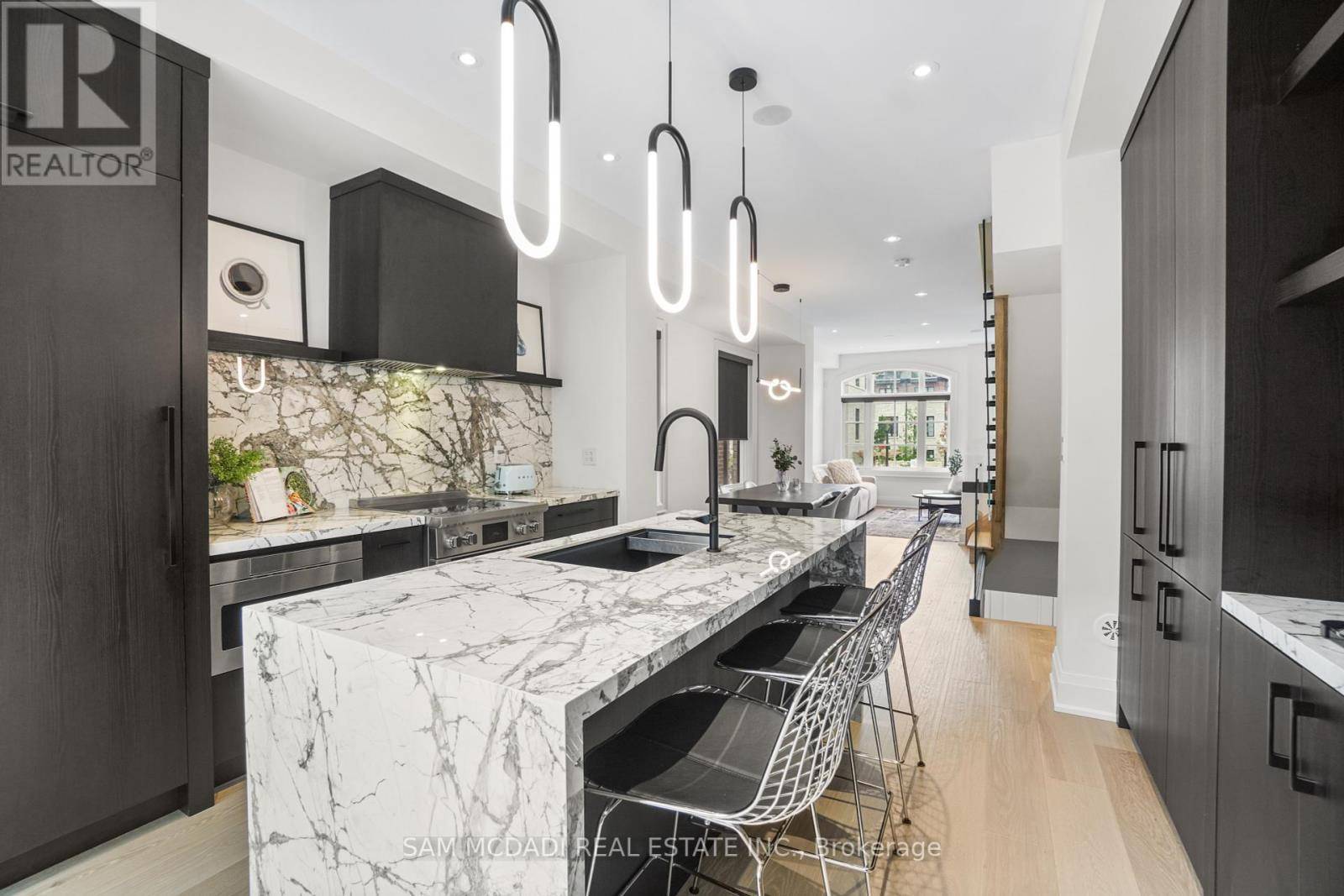 Mississauga (streetsville), ON L5M2P6,10 Lunar CRES #24
