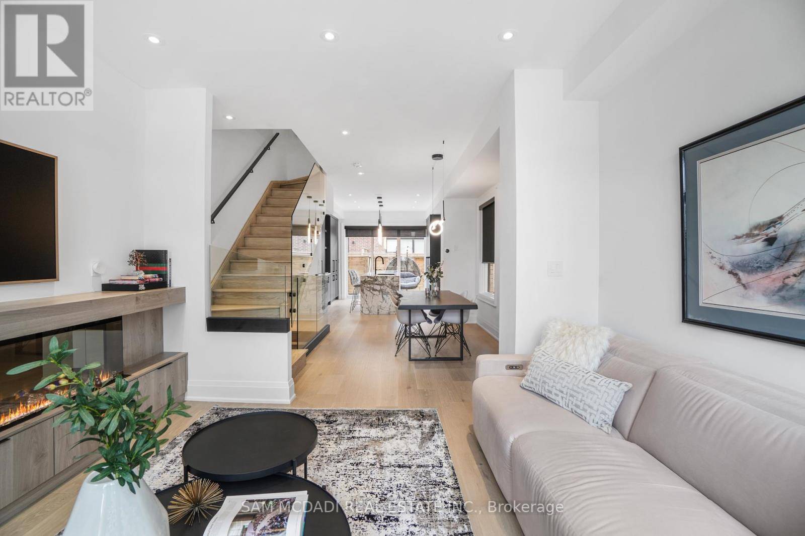 Mississauga (streetsville), ON L5M2P6,10 Lunar CRES #24