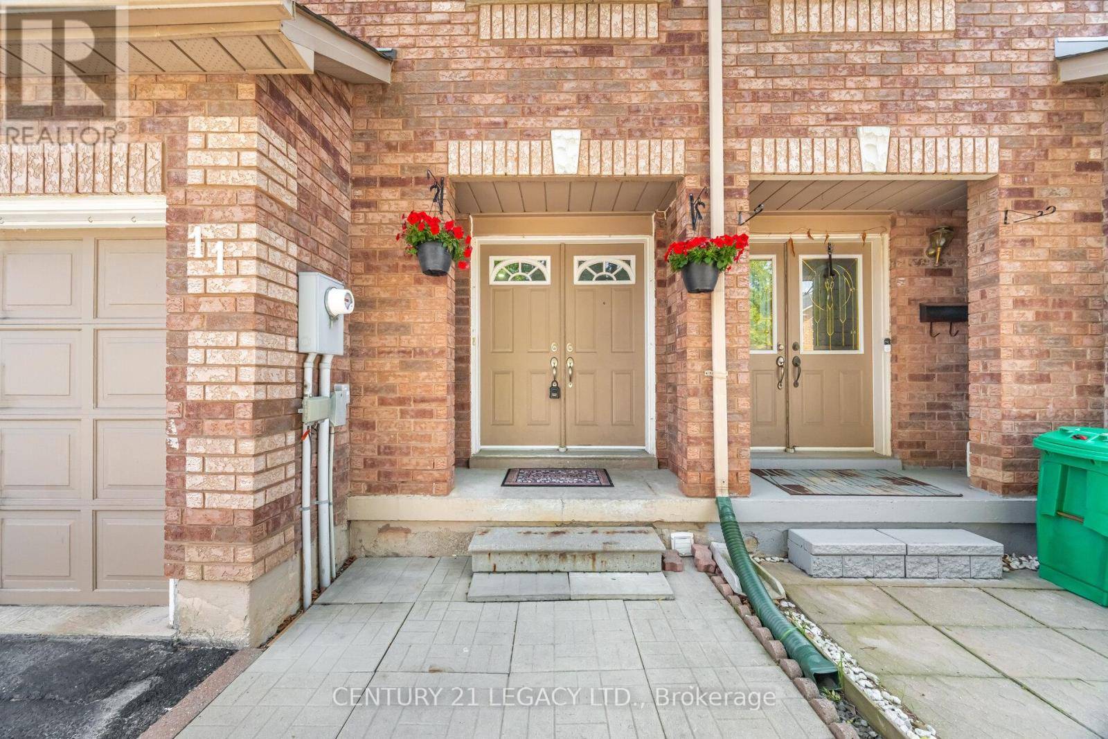 Brampton (brampton North), ON L6V4L9,100 Brickyard WAY #11