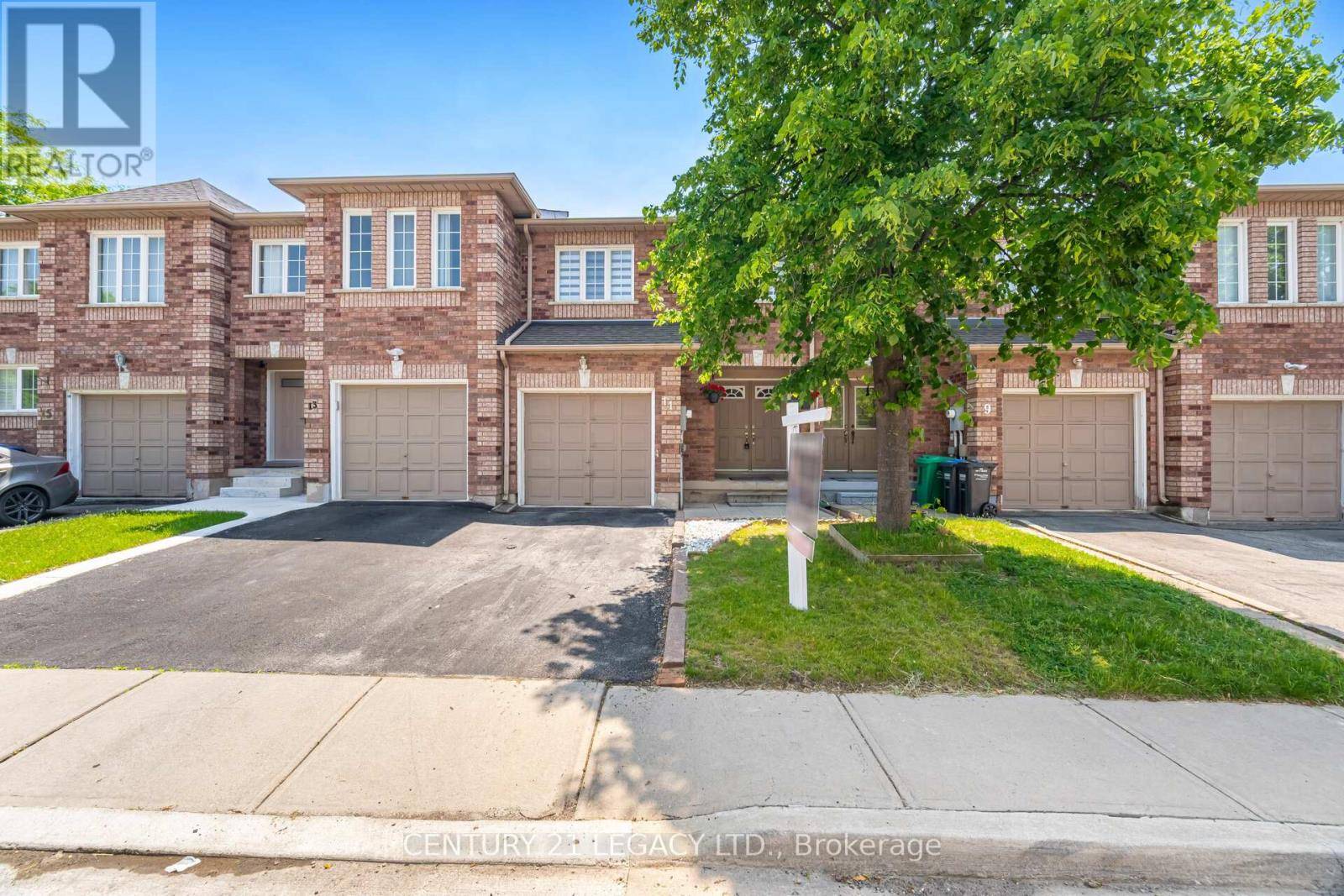 Brampton (brampton North), ON L6V4L9,100 Brickyard WAY #11