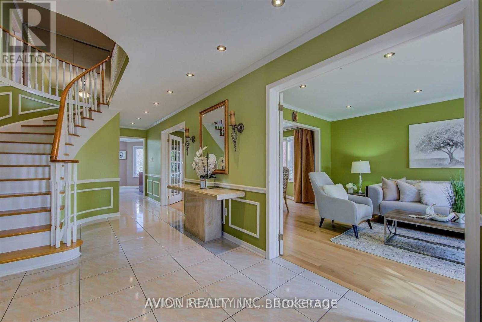 Oakville (cv Clearview), ON L6J6Z7,1287 BISHOPSTOKE WAY