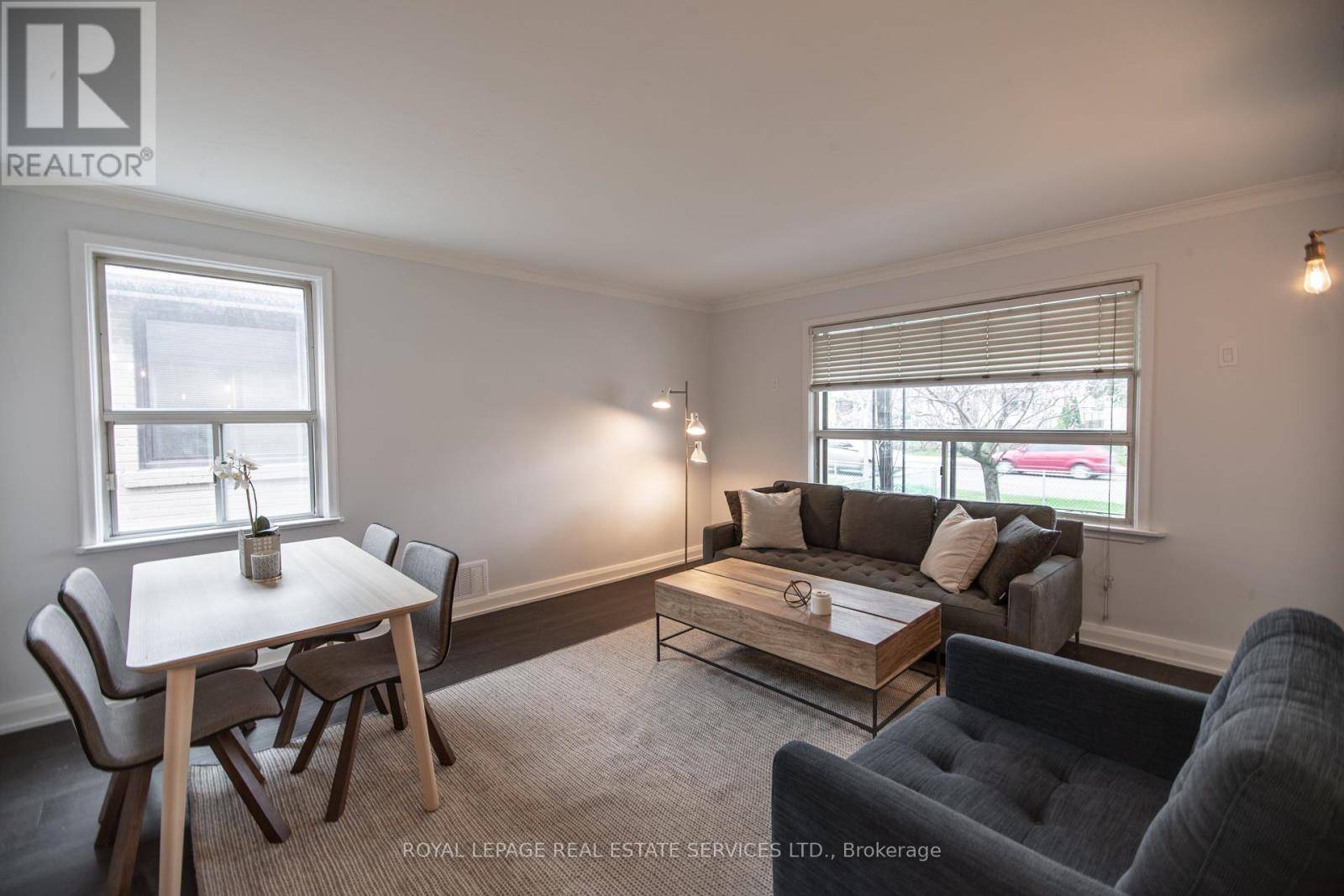 Toronto (yorkdale-glen Park), ON M6B3Z1,1010 Caledonia RD #Main