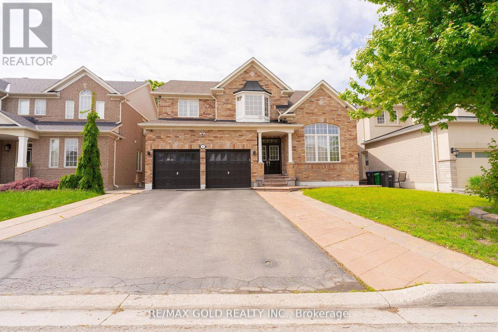 Brampton (vales Of Castlemore), ON L6P1S9,6 BETTEY ROAD