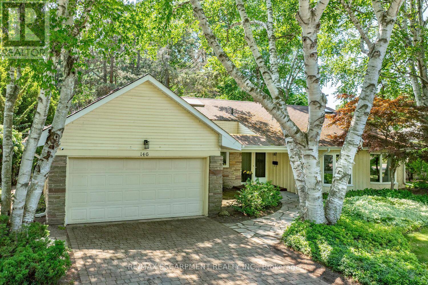 Burlington (shoreacres), ON L7L2T1,146 BIRETT DRIVE